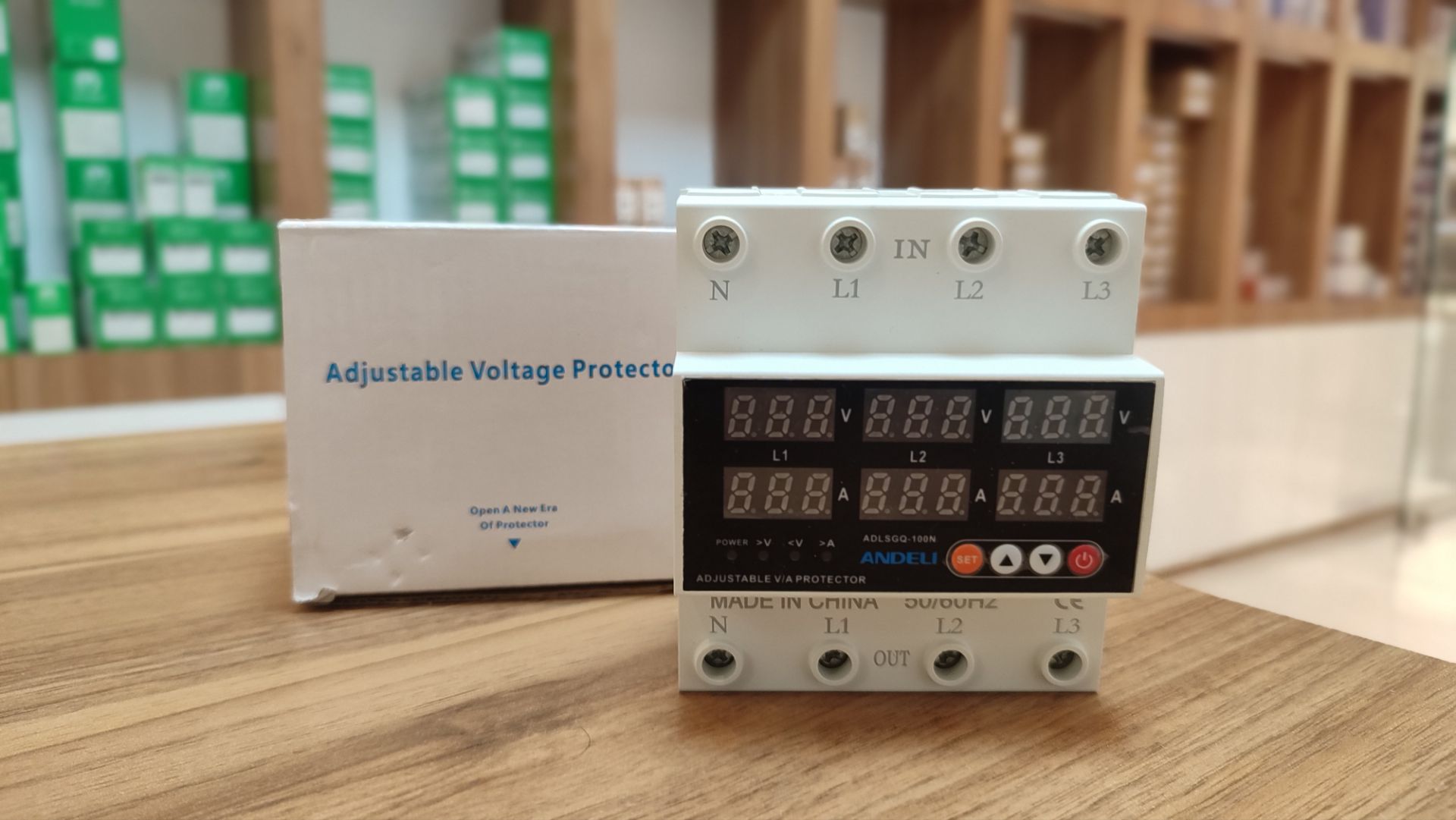 محافظ ولتاژ و جریان سه فاز100 آمپر آندلی / ANDELI