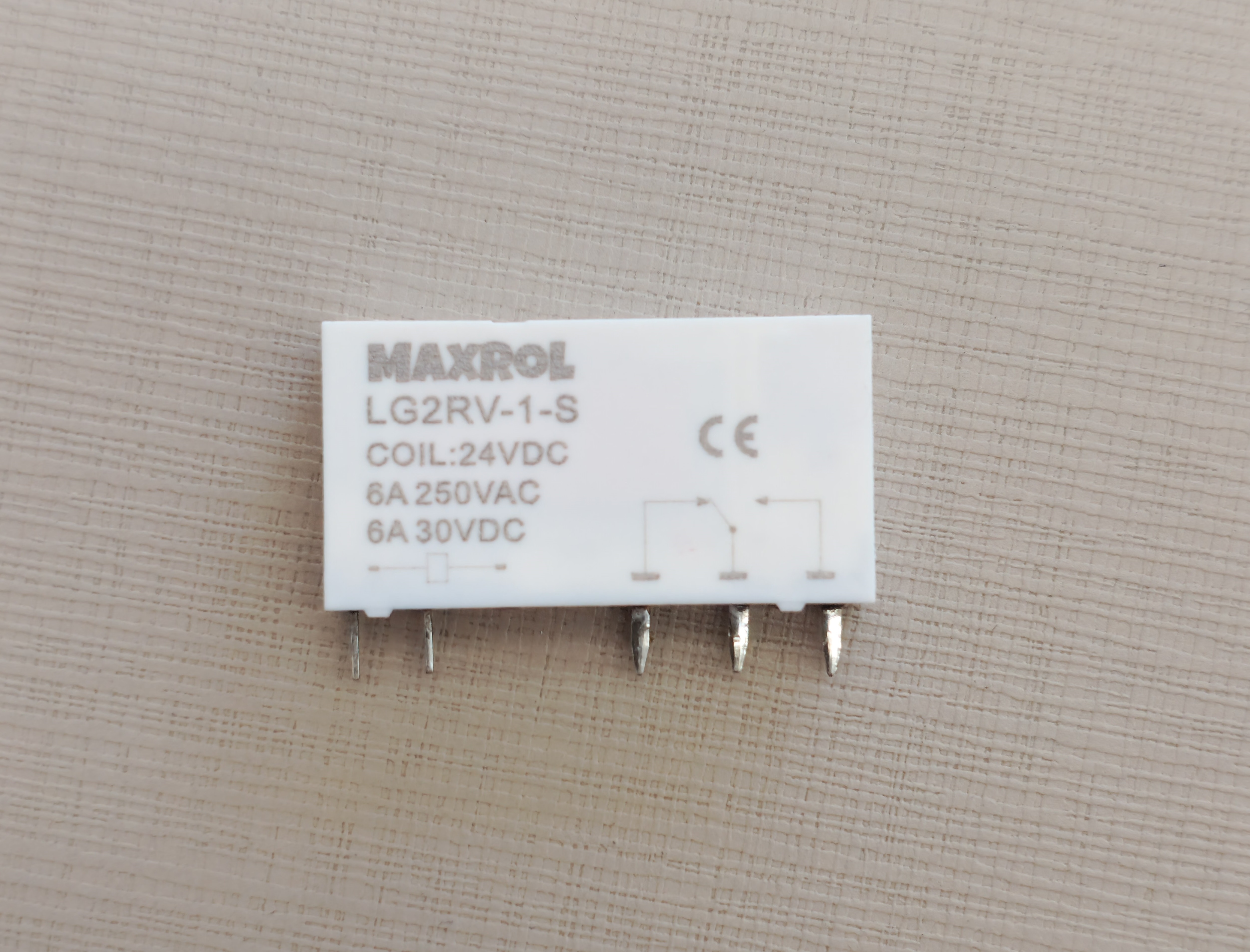 رله PLC مغناطیسی (تک کنتاکت ) برند MAXROL  مدل : MR2RV1-S  24VDC-6A